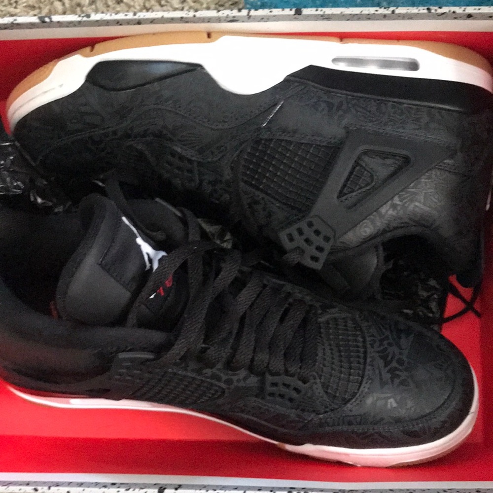 Air Jordan 4 Retro SE